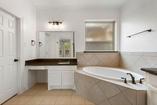 71 Sagamore Ridge Place, Tomball, TX 77389