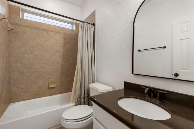 71 Sagamore Ridge Place, Tomball, TX 77389