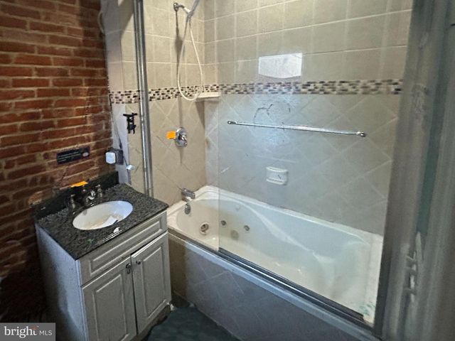 105 S SCHROEDER ST, Baltimore, MD 21223