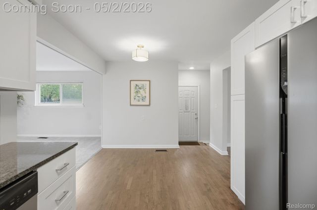 19704 Parkside Street, St. Clair Shores, MI 48080