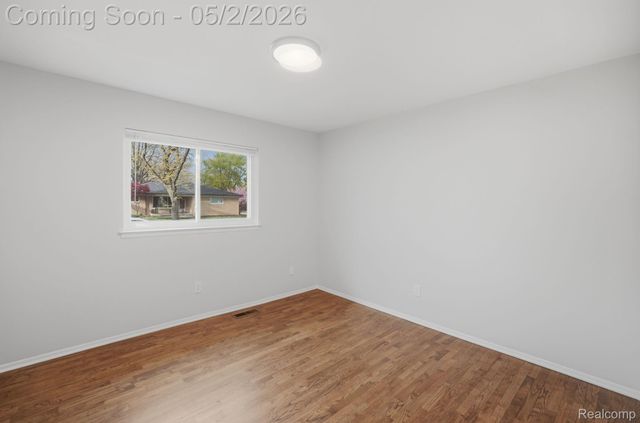 19704 Parkside Street, St. Clair Shores, MI 48080