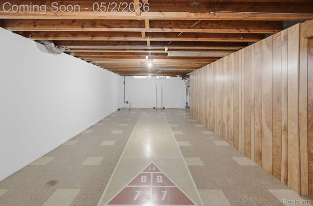 19704 Parkside Street, St. Clair Shores, MI 48080