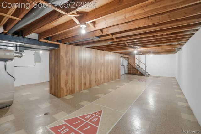 19704 Parkside Street, St. Clair Shores, MI 48080