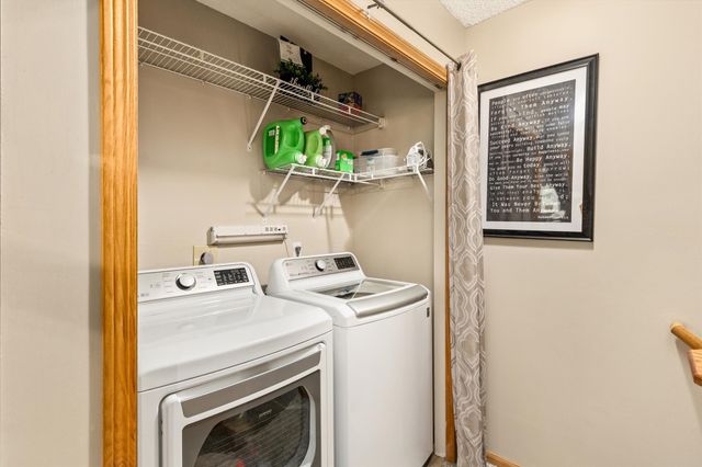 2265 Grand Avenue 4, West Des Moines, IA 50265