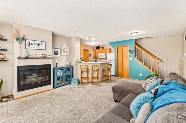2265 Grand Avenue 4, West Des Moines, IA 50265