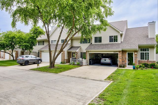 2265 Grand Avenue 4, West Des Moines, IA 50265