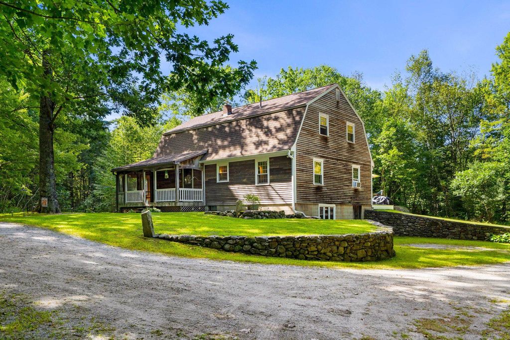645 Reservoir Drive, Weare, NH 03281