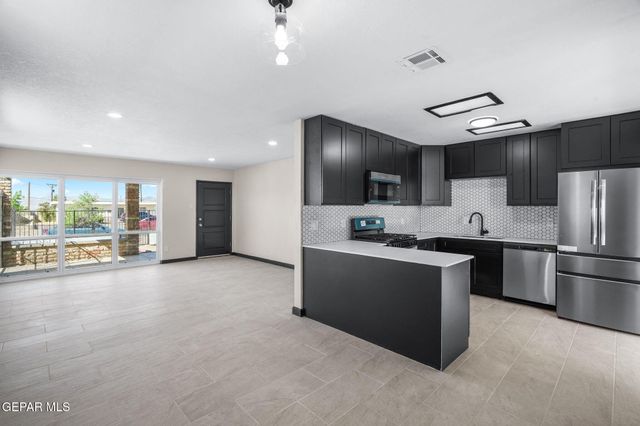 5221 TIMBERWOLF Drive, El Paso, TX 79903