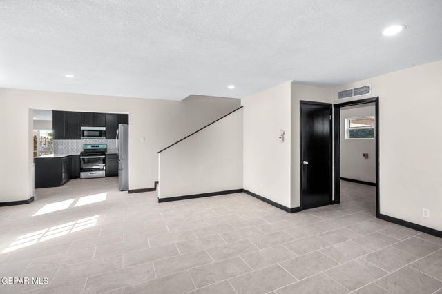 5221 TIMBERWOLF Drive, El Paso, TX 79903