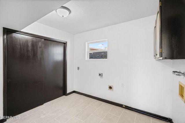 5221 TIMBERWOLF Drive, El Paso, TX 79903