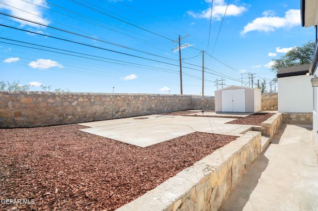 5221 TIMBERWOLF Drive, El Paso, TX 79903