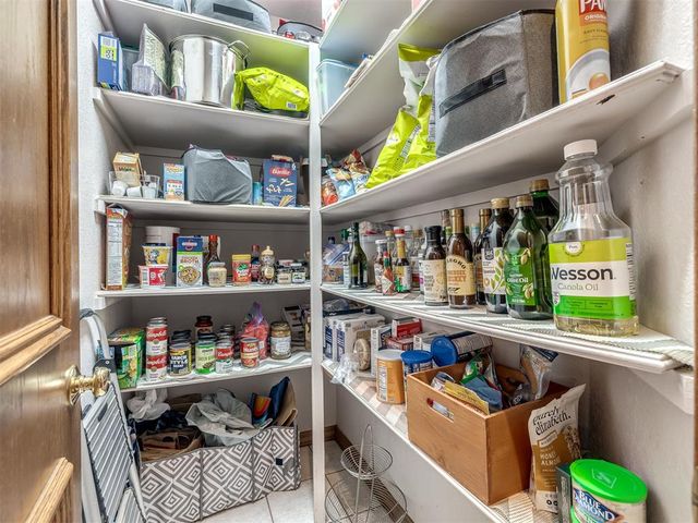 1605 Castle Rock Road, Yukon, OK 73099