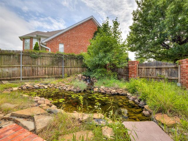 1605 Castle Rock Road, Yukon, OK 73099