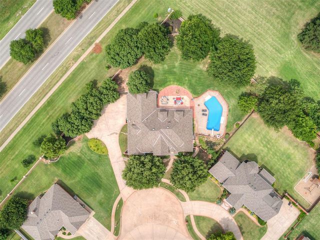 1605 Castle Rock Road, Yukon, OK 73099
