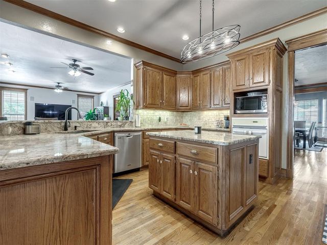 1605 Castle Rock Road, Yukon, OK 73099