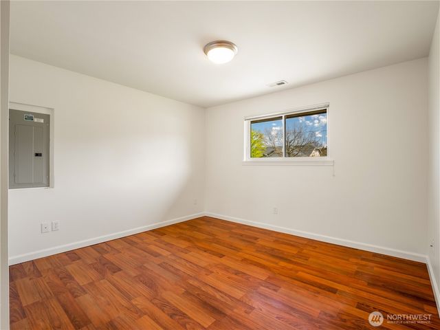 247 S D St, Buckley, WA 98321