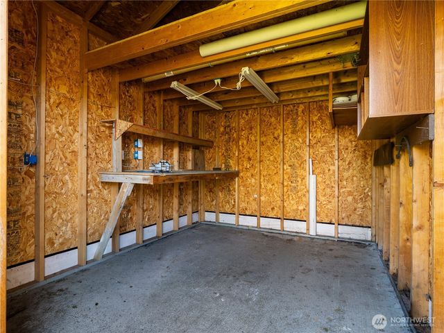 247 S D St, Buckley, WA 98321