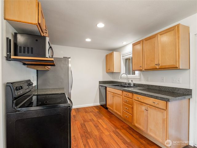 247 S D St, Buckley, WA 98321