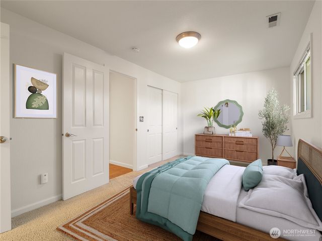 247 S D St, Buckley, WA 98321