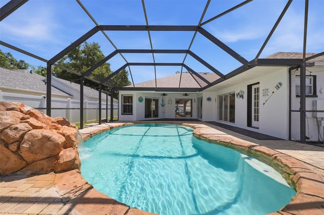 2210 TOWERING OAKS CIRCLE, Seffner, FL 33584
