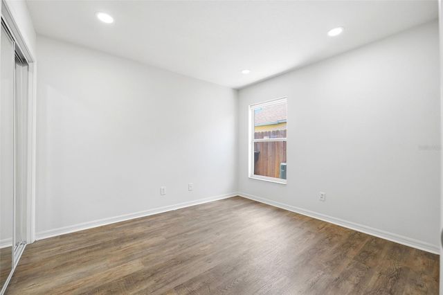 2210 TOWERING OAKS CIRCLE, Seffner, FL 33584