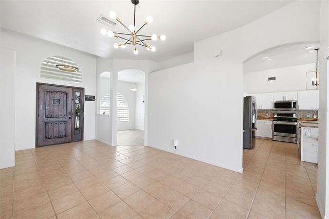 2210 TOWERING OAKS CIRCLE, Seffner, FL 33584