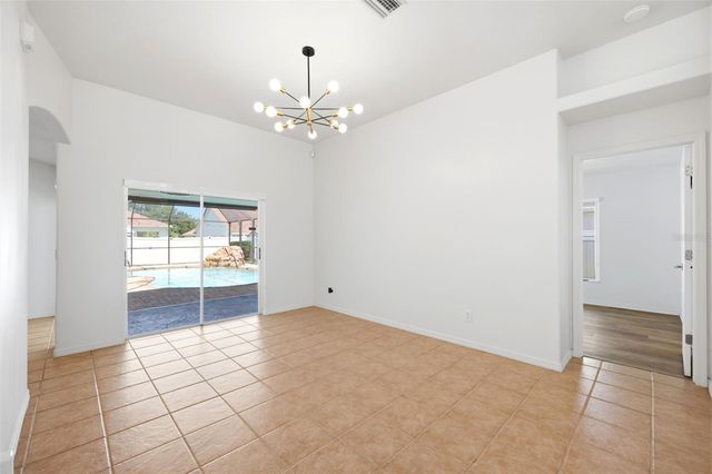 2210 TOWERING OAKS CIRCLE, Seffner, FL 33584
