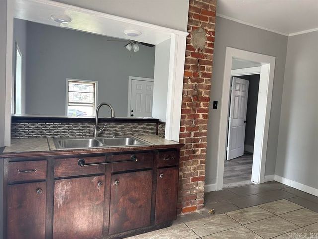1621 S State Street, Little Rock, AR 72206