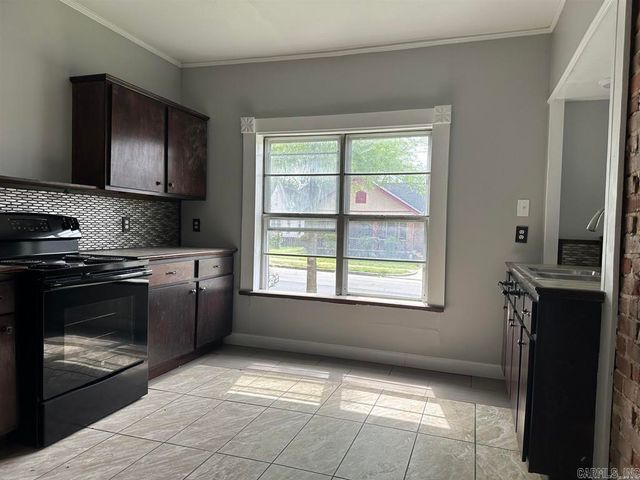 1621 S State Street, Little Rock, AR 72206