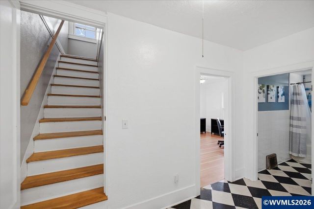 173 Ferry St, Jefferson, OR 97352