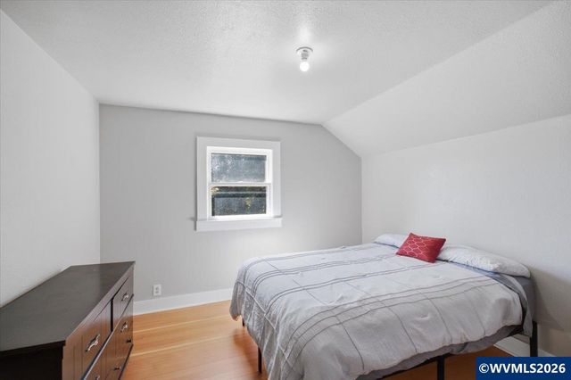 173 Ferry St, Jefferson, OR 97352