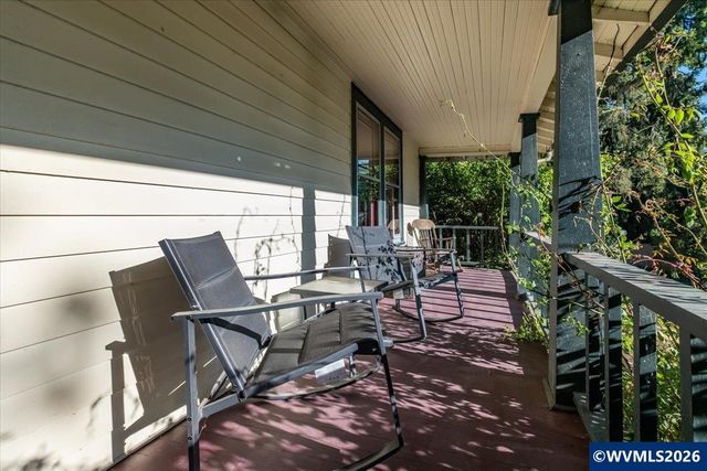 173 Ferry St, Jefferson, OR 97352