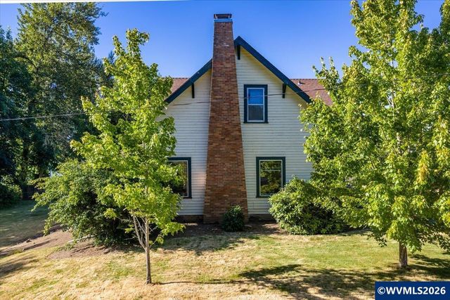 173 Ferry St, Jefferson, OR 97352