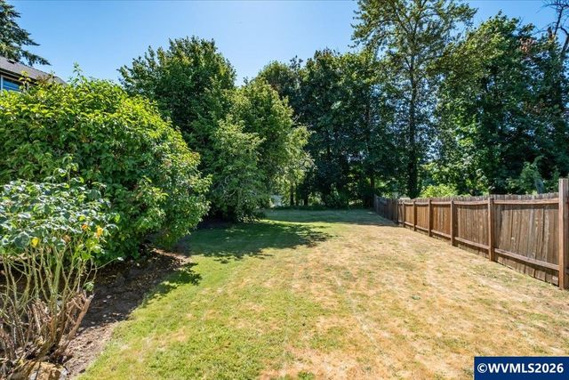 173 Ferry St, Jefferson, OR 97352