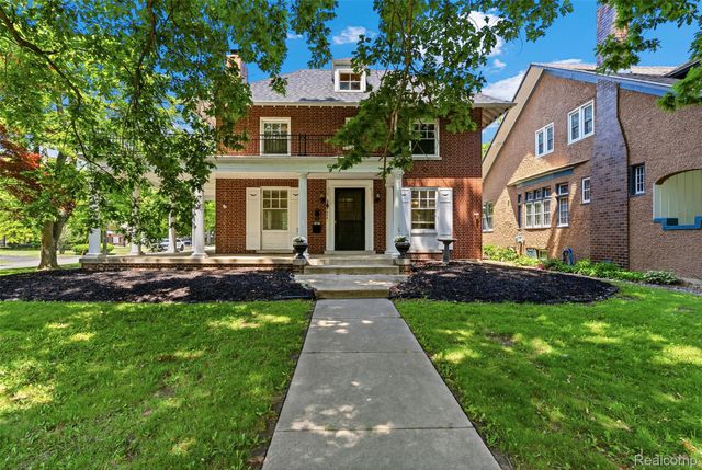 806 W Oliver Street, Owosso, MI 48867