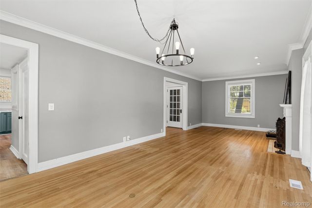 806 W Oliver Street, Owosso, MI 48867