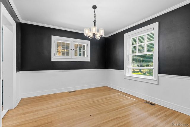 806 W Oliver Street, Owosso, MI 48867
