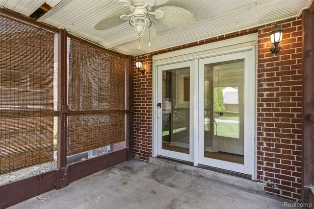 806 W Oliver Street, Owosso, MI 48867