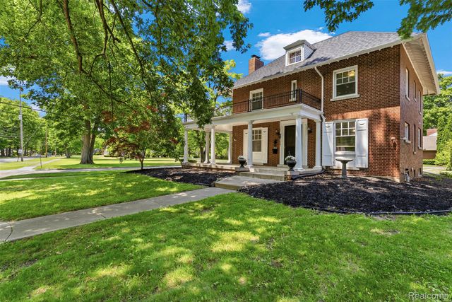 806 W Oliver Street, Owosso, MI 48867