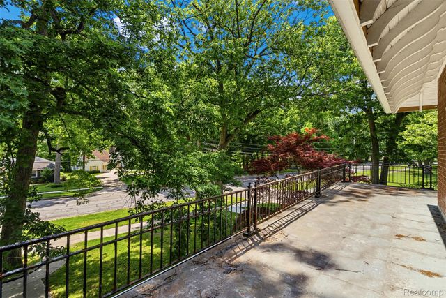 806 W Oliver Street, Owosso, MI 48867