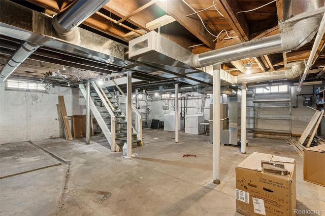 806 W Oliver Street, Owosso, MI 48867