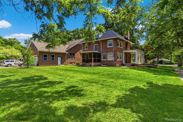 806 W Oliver Street, Owosso, MI 48867