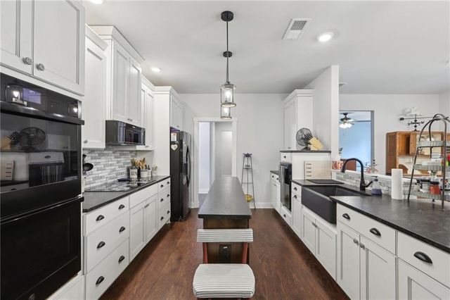 411 Johnson Road, Locust Grove, GA 30248