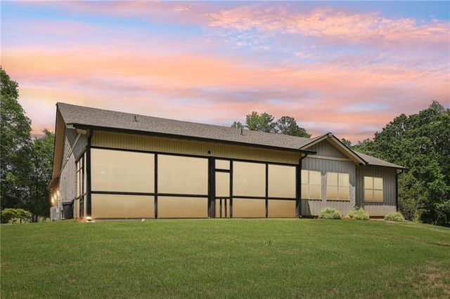 411 Johnson Road, Locust Grove, GA 30248