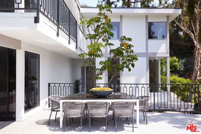 1341 Sierra Alta Way, Los Angeles, CA 90069