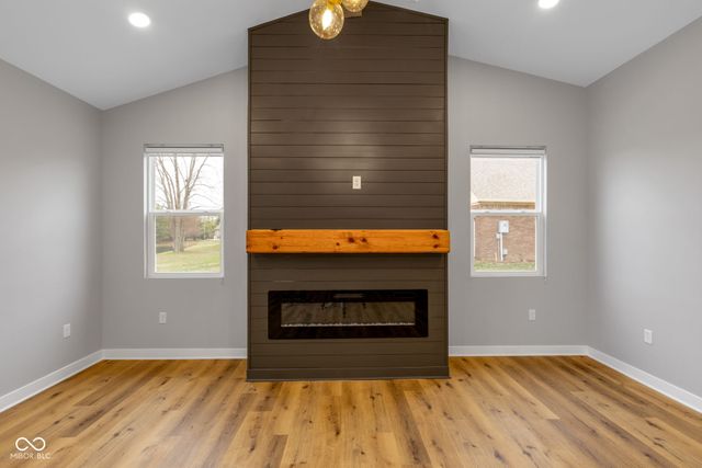 6325 Canak Drive, Avon, IN 46123