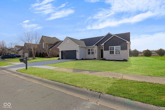 6325 Canak Drive, Avon, IN 46123