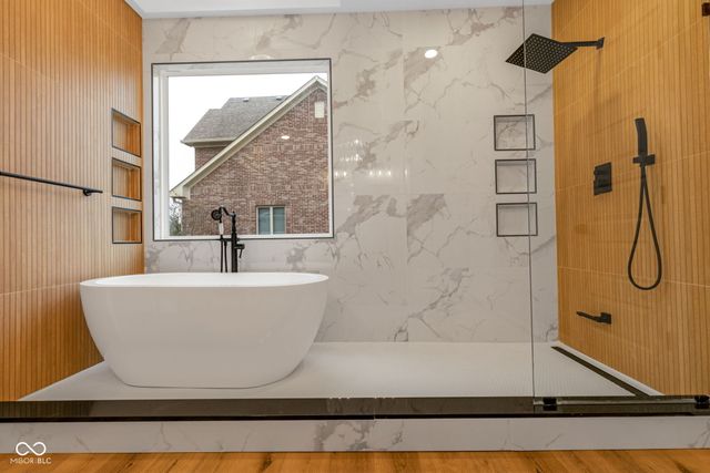 6325 Canak Drive, Avon, IN 46123