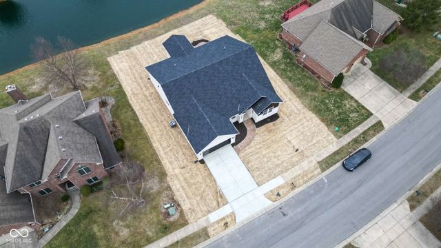 6325 Canak Drive, Avon, IN 46123