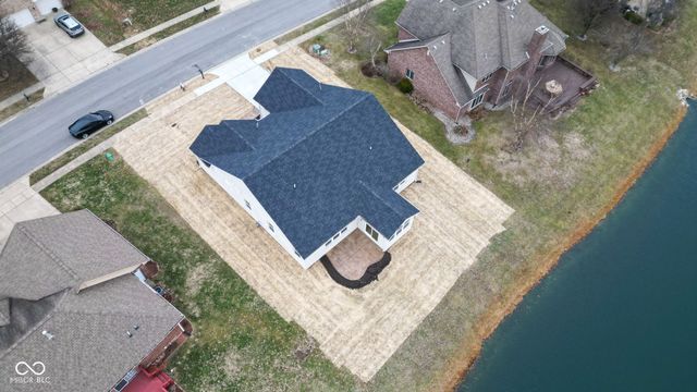 6325 Canak Drive, Avon, IN 46123